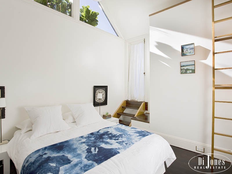 2 Donald Place, Bondi Junction NSW 2022