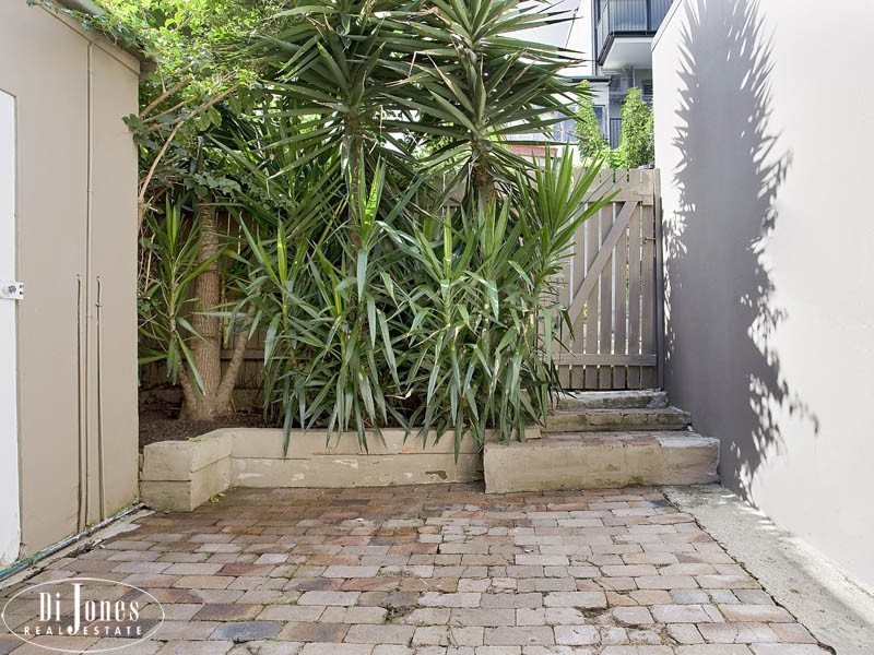 18 Thomson Street (enter via Shorter Lane), Darlinghurst NSW 2010