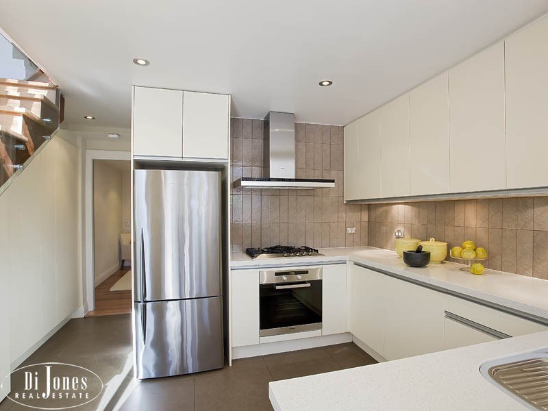 12 Olive Street (between Ormond and Heeley Sts), Paddington NSW 2021