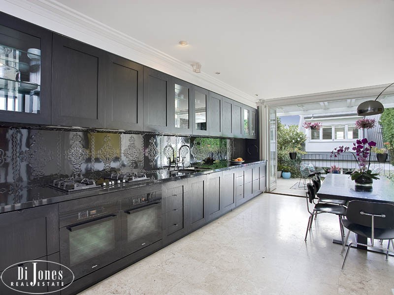56 Wallis Street (between Moncur St and Ocean St), Woollahra NSW 2025