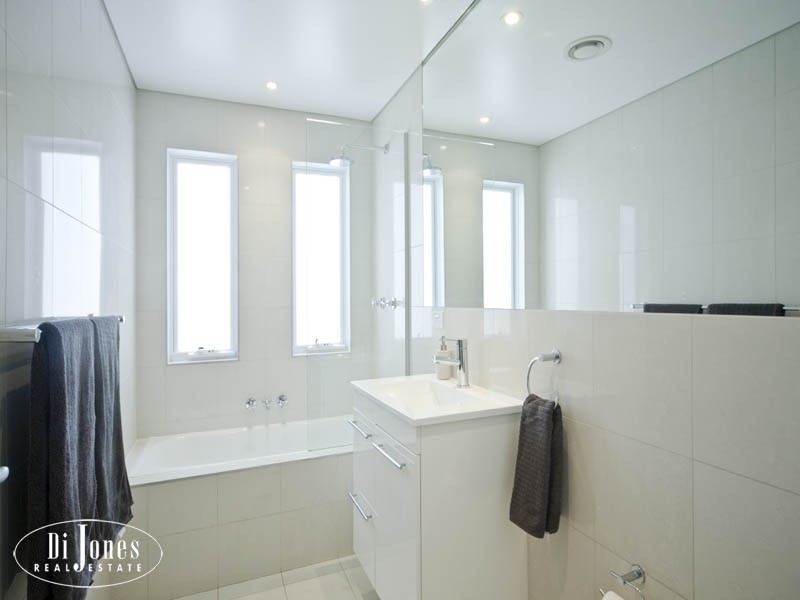 28 Midelton Avenue, North Bondi NSW 2026