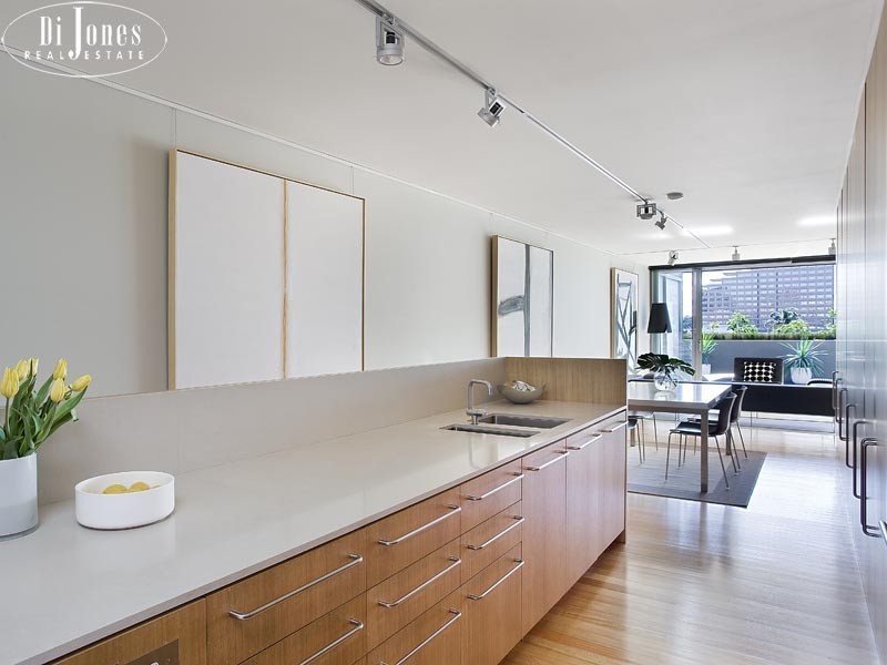 Skyhome 8, 2 Kings Lane (between Riley and Crown Sts), Darlinghurst NSW 2010