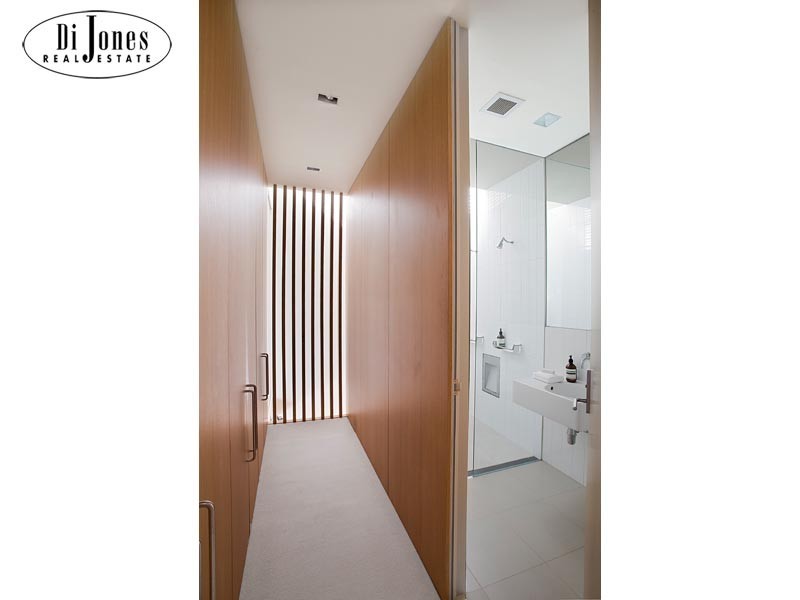 Skyhome 8, 2 Kings Lane (between Riley and Crown Sts), Darlinghurst NSW 2010