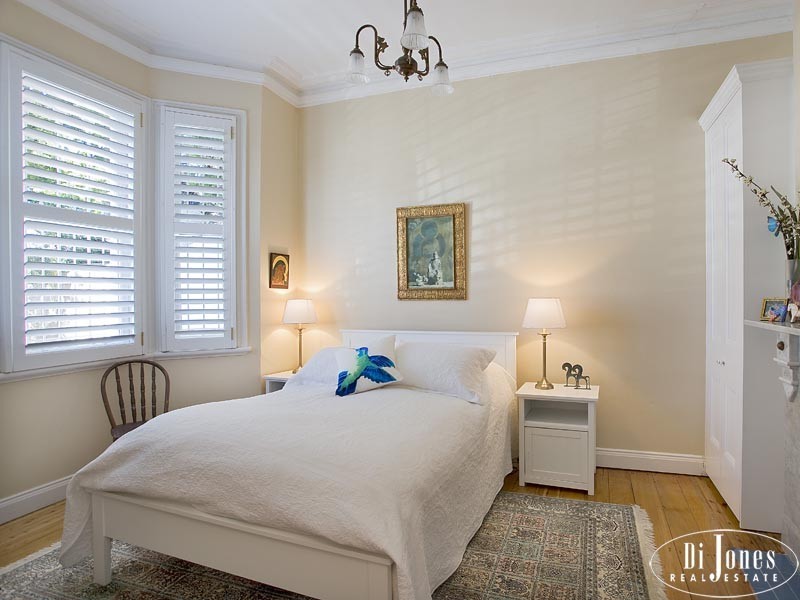 12 Waimea Avenue, Woollahra NSW 2025