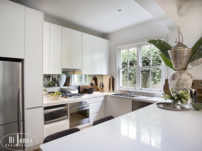 126 Mill Hill Road, Bondi Junction NSW 2022