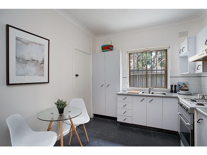 2/8 Ashley Street, Tamarama NSW 2026