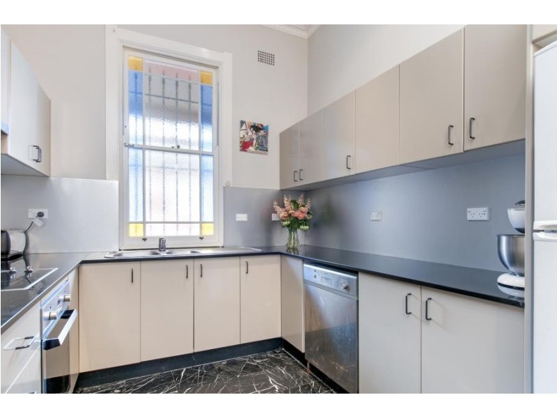 19 Woods Avenue, Woollahra NSW 2025