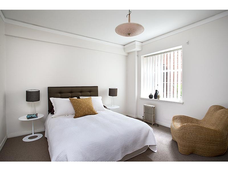 1/8 Birtley Towers, Birtley Place, Elizabeth Bay NSW 2011