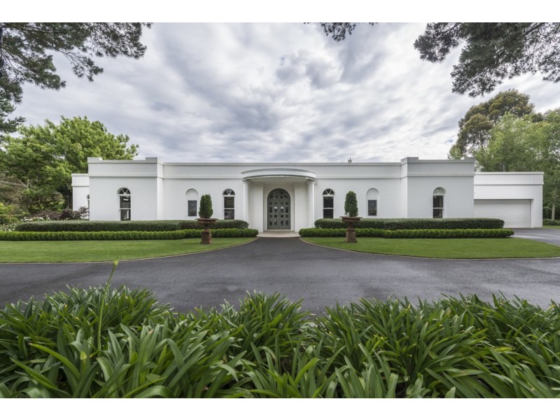 ‘Ripley’ 9 Patchway Place, Burradoo NSW 2576