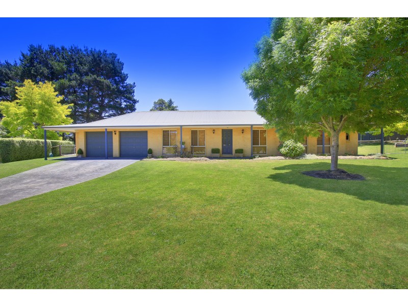 7 Vanessa Place, Moss Vale NSW 2577