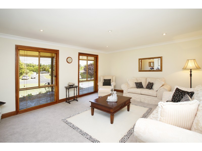 7 Vanessa Place, Moss Vale NSW 2577