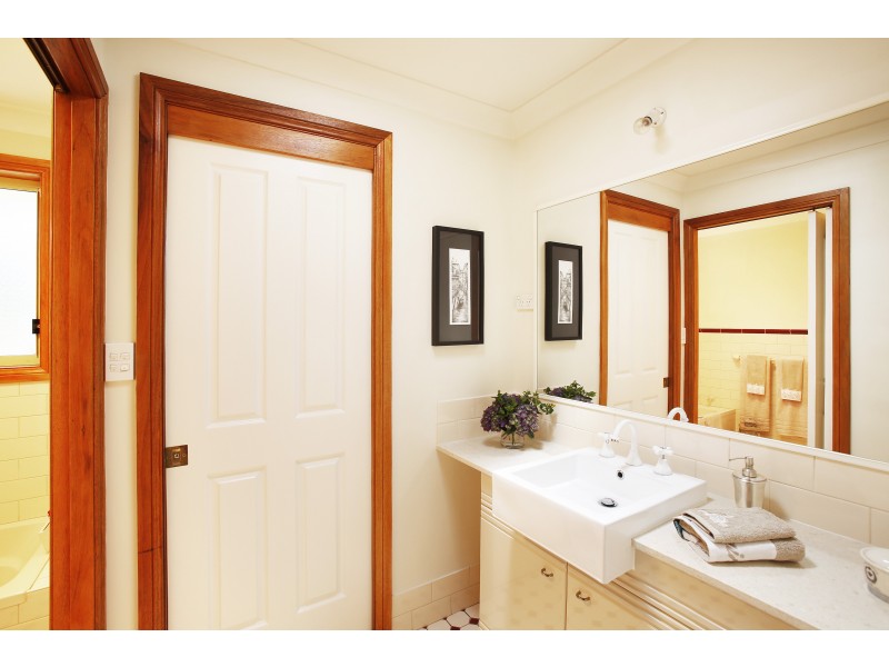 7 Vanessa Place, Moss Vale NSW 2577