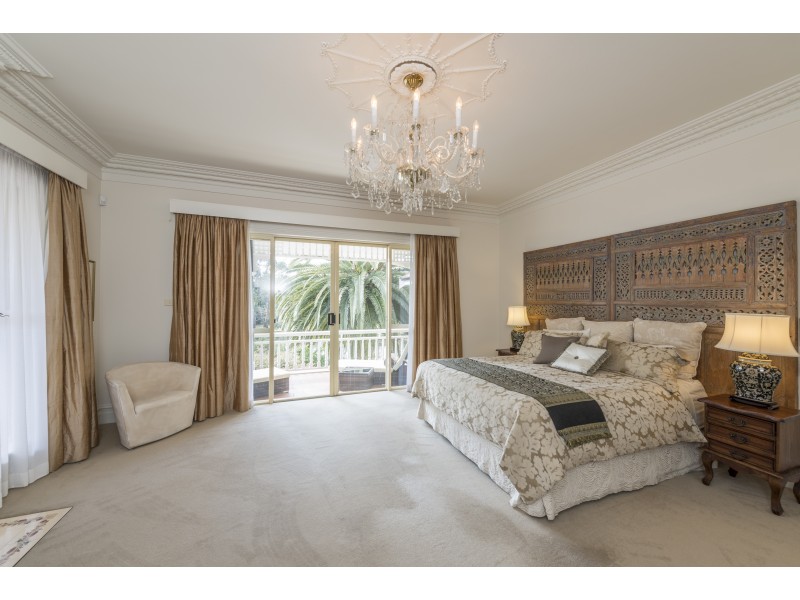 ‘Manderley’ 2 Manor Rise, Bowral NSW 2576