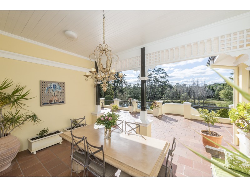 ‘Manderley’ 2 Manor Rise, Bowral NSW 2576