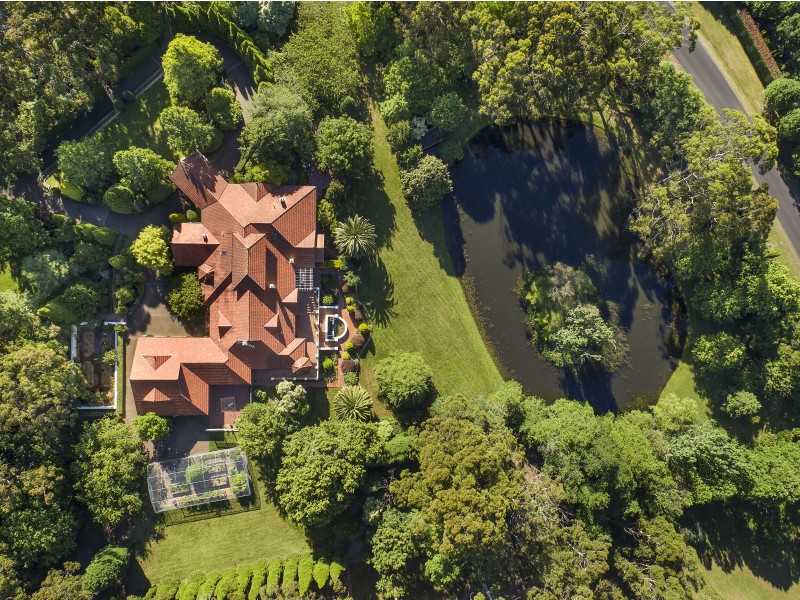 ‘Manderley’ 2 Manor Rise, Bowral NSW 2576