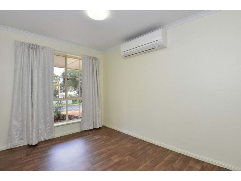 14 Folkestone Terrace, Victor Harbor SA 5211