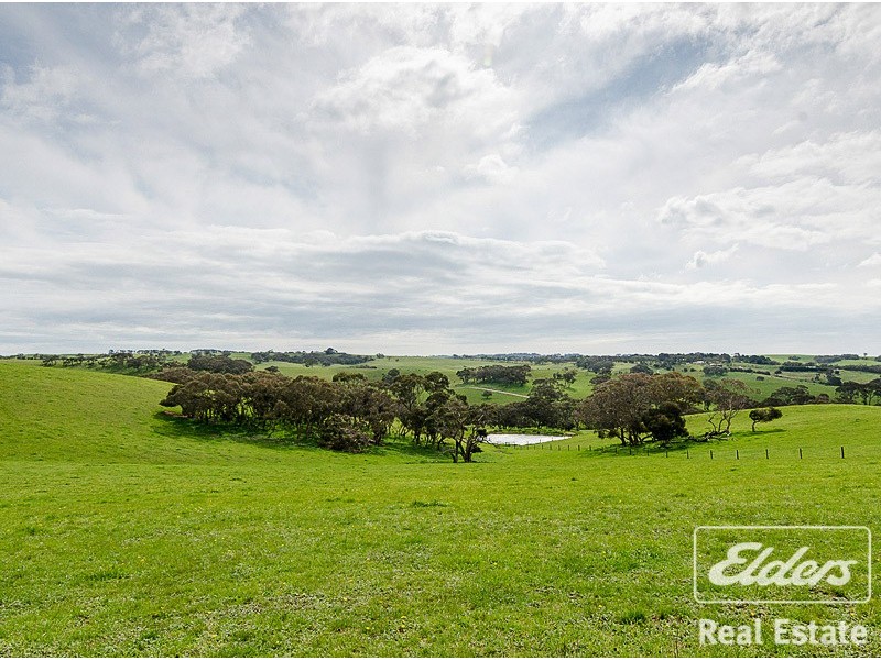 499 Mosquito Hill Road, Mount Compass SA 5210
