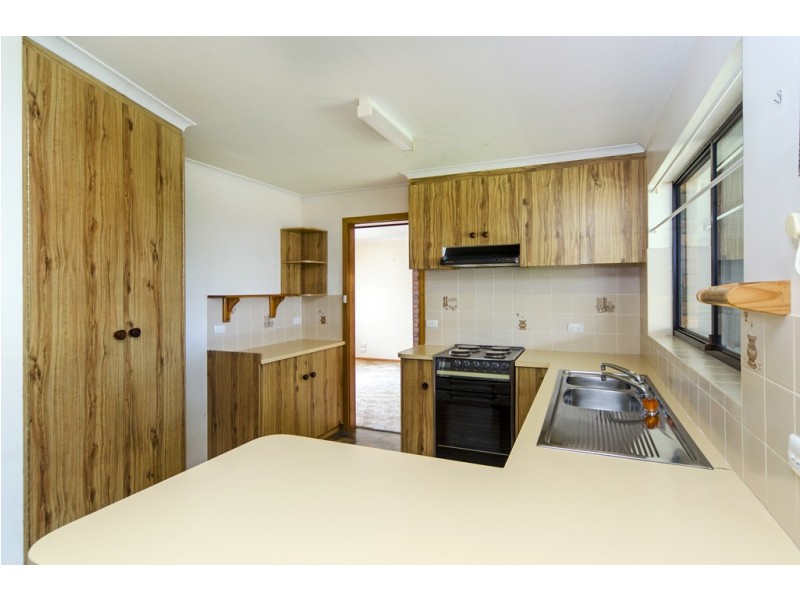 53 Warland Avenue, Victor Harbor SA 5211