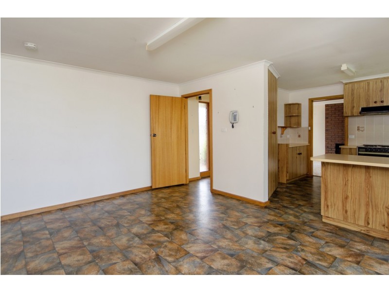 53 Warland Avenue, Victor Harbor SA 5211