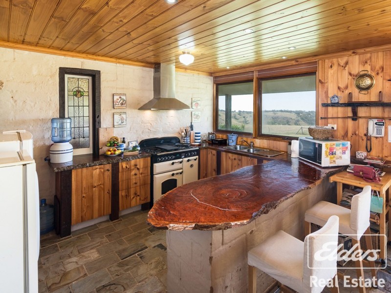 380 E Wattle Flat Road, Sandergrove SA 5255