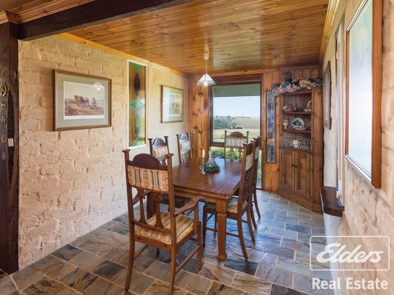 380 E Wattle Flat Road, Sandergrove SA 5255