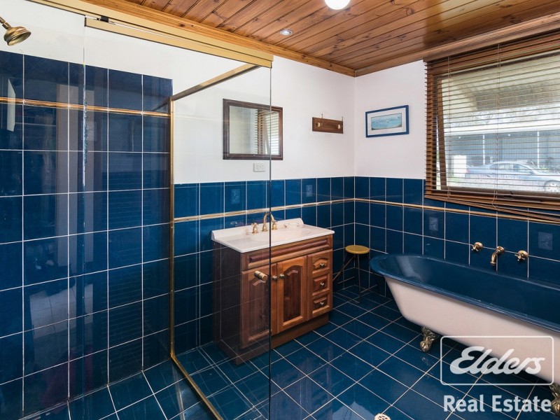 380 E Wattle Flat Road, Sandergrove SA 5255