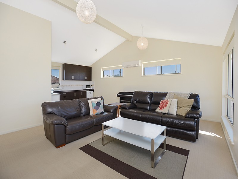 5 Tudor Avenue, Victor Harbor SA 5211