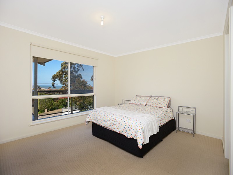 5 Tudor Avenue, Victor Harbor SA 5211