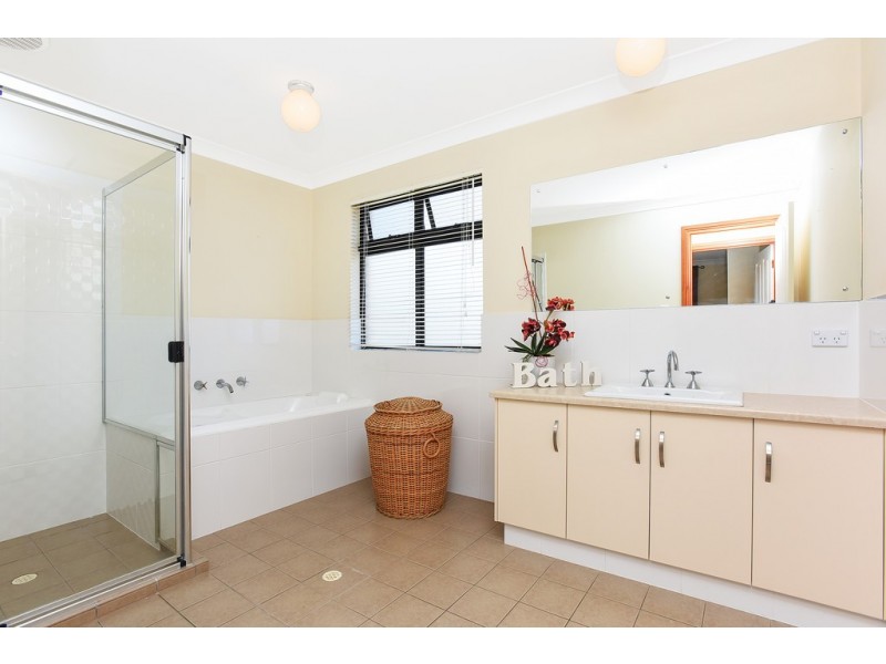 3 Jasmin Drive, Victor Harbor SA 5211