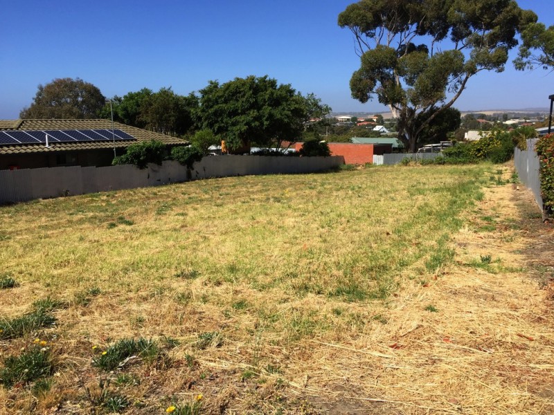 17 Warland Avenue, Victor Harbor SA 5211