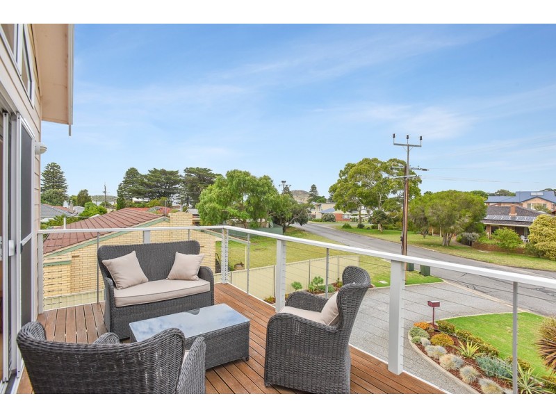 18 Whalers Road, Encounter Bay SA 5211