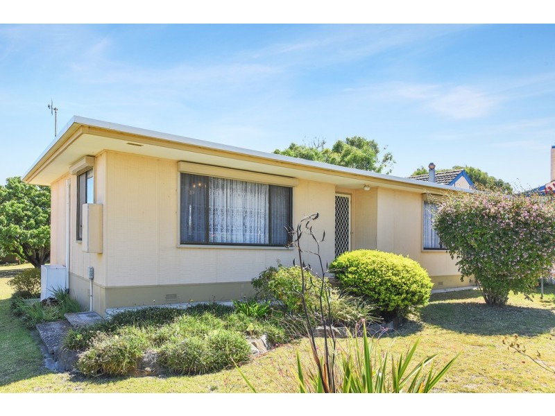 19 Dundalk Avenue, Mccracken SA 5211