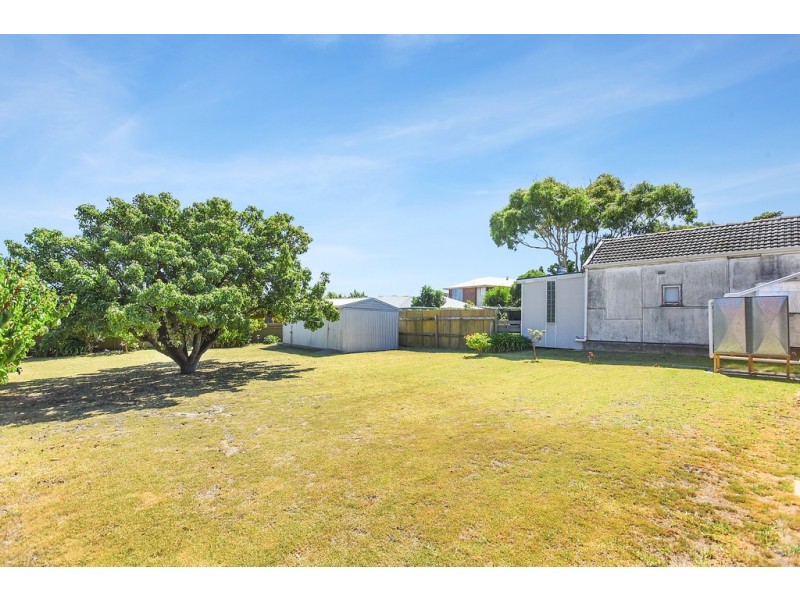 19 Dundalk Avenue, Mccracken SA 5211