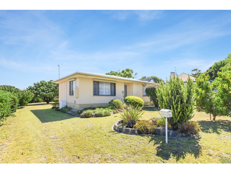 19 Dundalk Avenue, Mccracken SA 5211