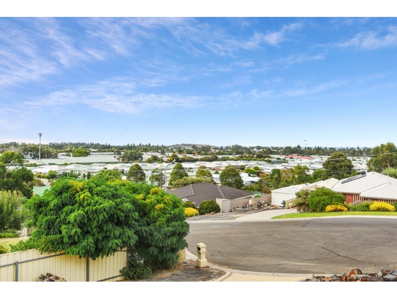 16 Zilm Court, Encounter Bay SA 5211