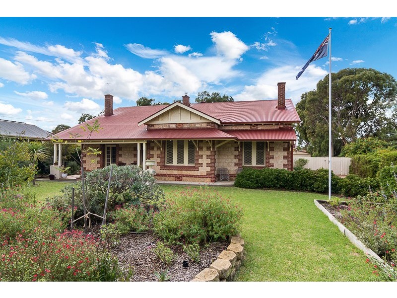 6 WEST TERRACE, Strathalbyn SA 5255