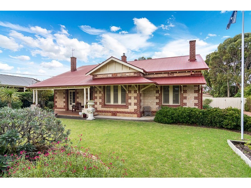 6 WEST TERRACE, Strathalbyn SA 5255