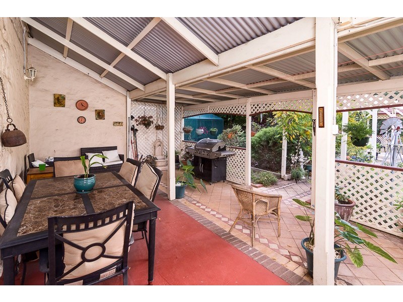 6 WEST TERRACE, Strathalbyn SA 5255