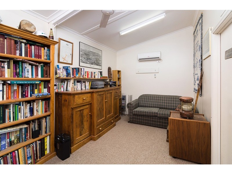 6 WEST TERRACE, Strathalbyn SA 5255