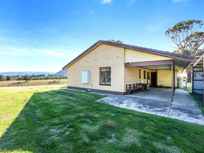 35 Squires Road, Hindmarsh Valley SA 5211