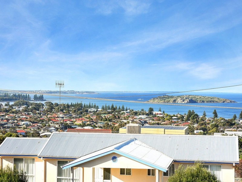 5 NORMA CRESCENT, Encounter Bay SA 5211