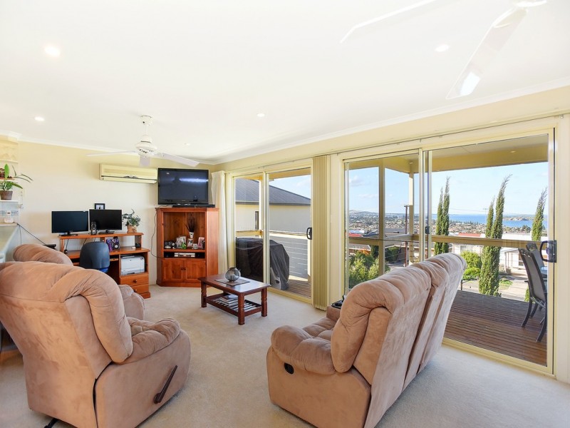 5 NORMA CRESCENT, Encounter Bay SA 5211