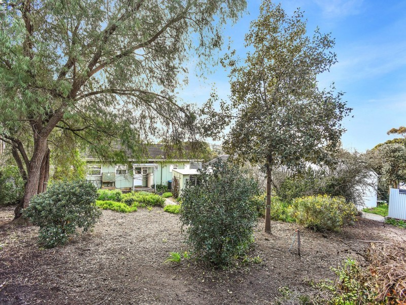 9 Gum Avenue, Victor Harbor SA 5211