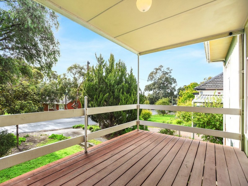 9 Gum Avenue, Victor Harbor SA 5211