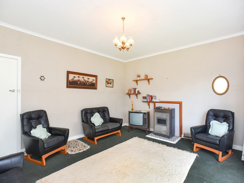 9 Gum Avenue, Victor Harbor SA 5211