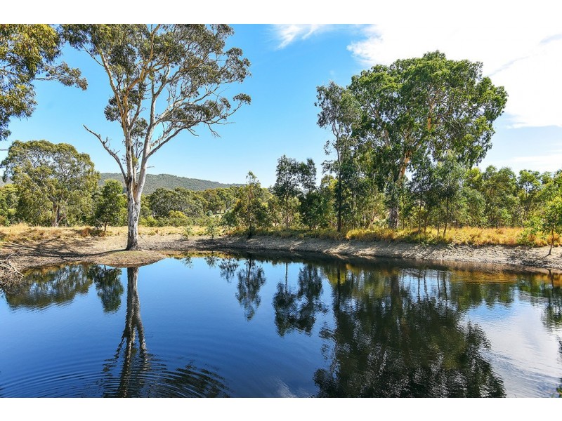 8 Sawpit Gully Road, Inman Valley SA 5211