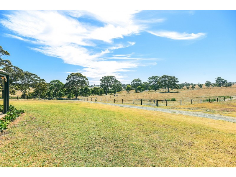 8 Sawpit Gully Road, Inman Valley SA 5211