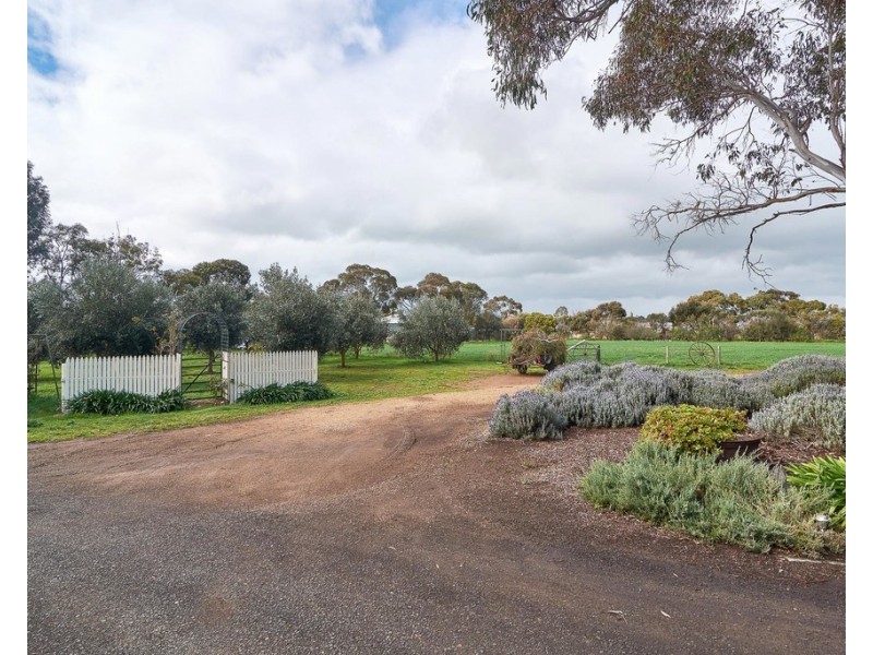 9 Edward  Street, Strathalbyn SA 5255