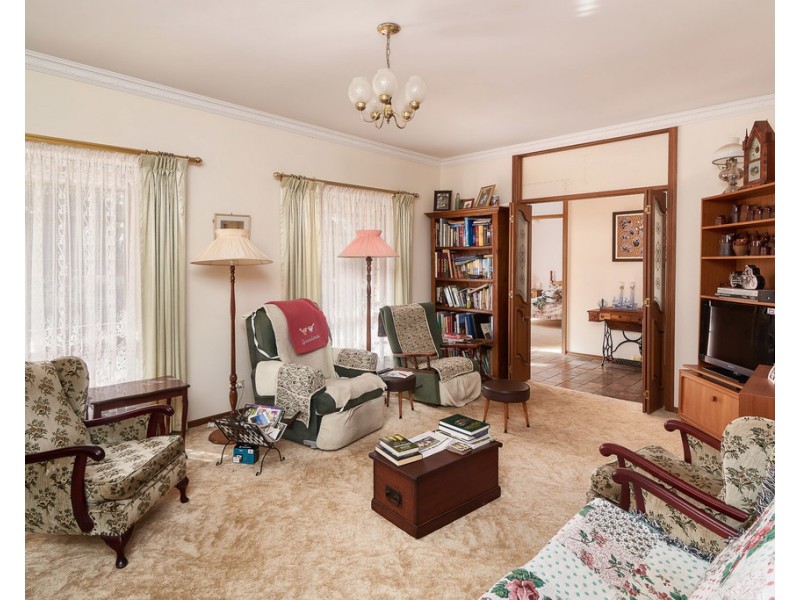 9 Edward  Street, Strathalbyn SA 5255