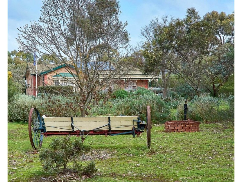 9 Edward  Street, Strathalbyn SA 5255